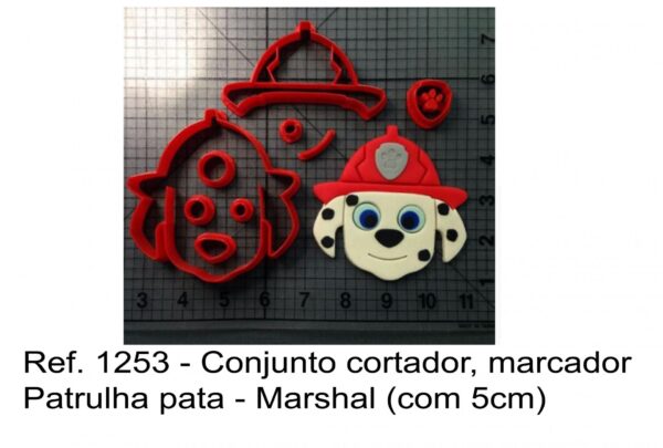 J 1253 - Conjunto cortador, marcador Patrulha pata - Marshal (com 5cm)
