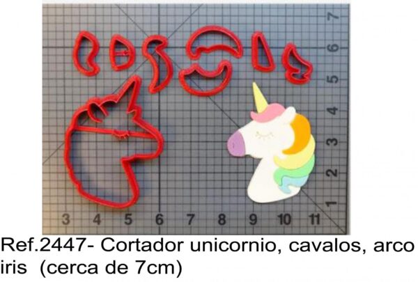 J 2447- Cortador unicornio, cavalos, arco iris  (cerca de 7cm)